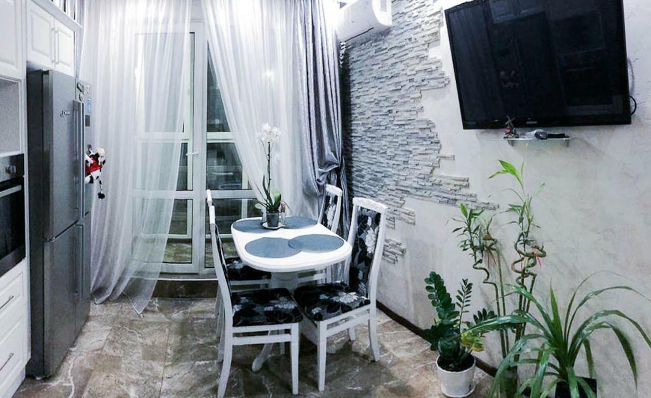 Rent-Kiev Apartment On Luxklavdievskaya Dış mekan fotoğraf